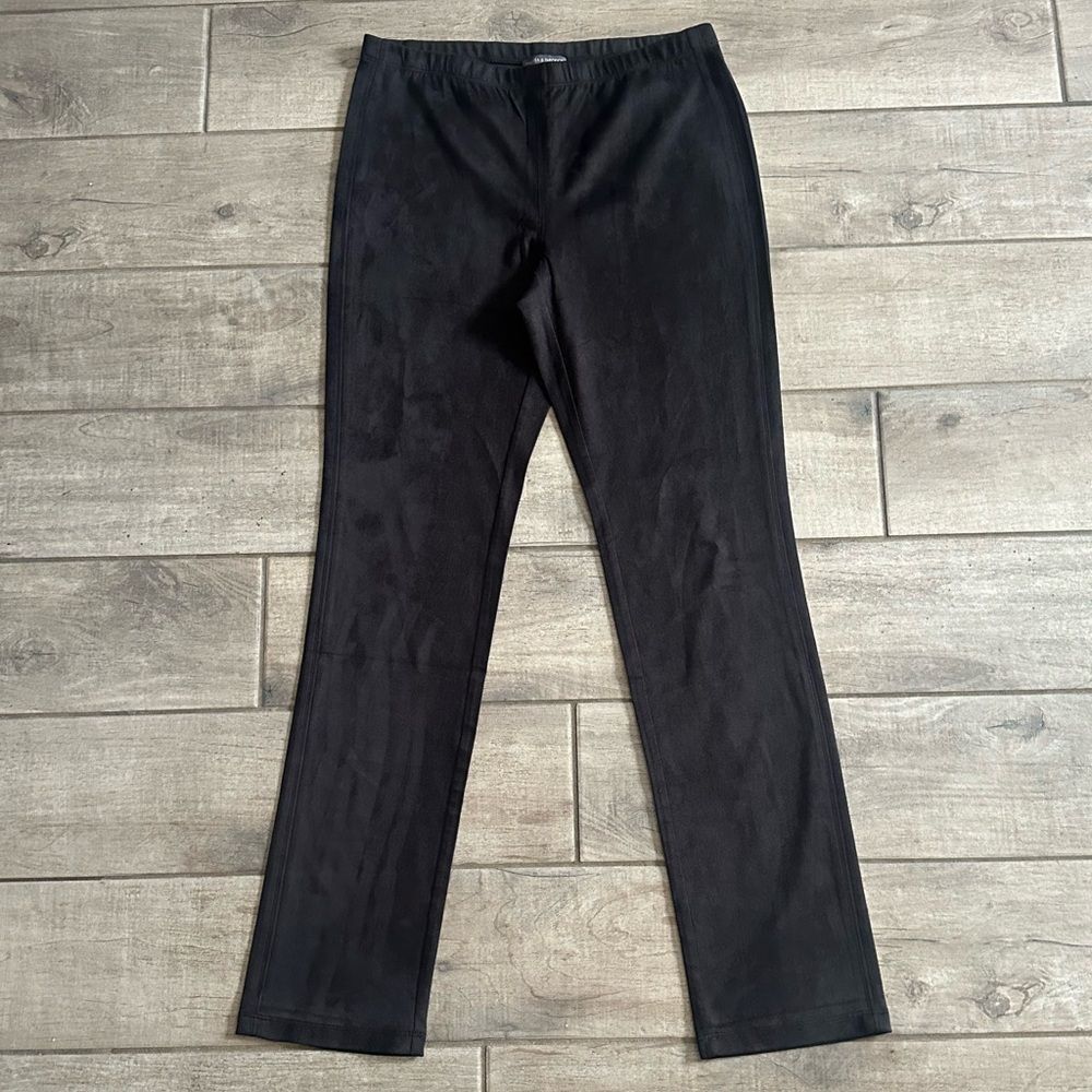 Chelsea & Theodore Women’s Black Pants - Size M - Suede-Like Feel